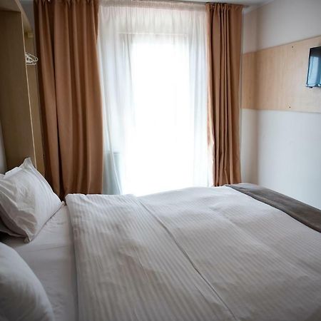 Hotel Nova Buzău Eksteriør billede