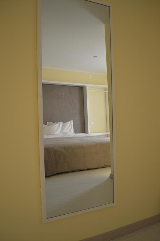 Hotel Nova Buzău Eksteriør billede