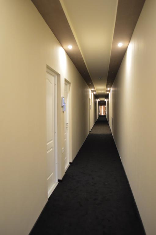 Hotel Nova Buzău Eksteriør billede