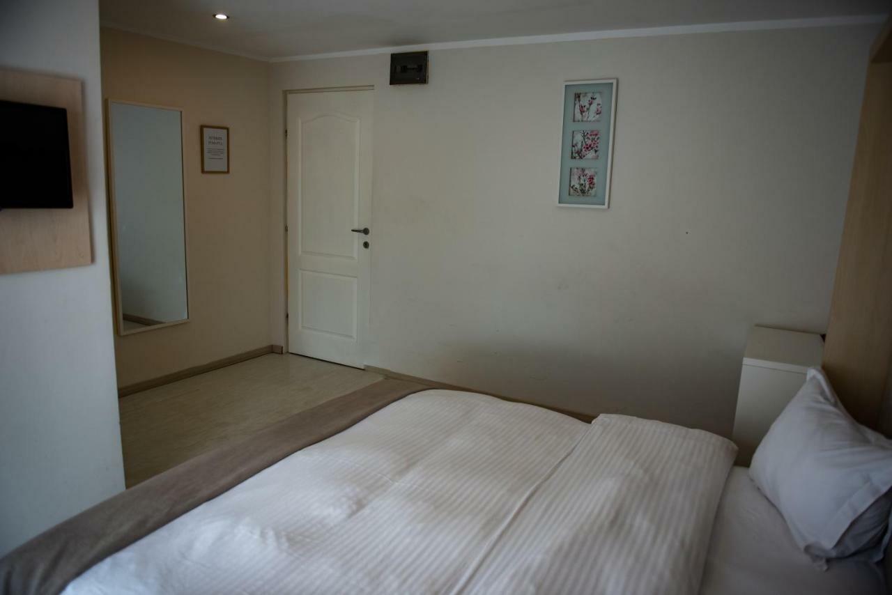 Hotel Nova Buzău Eksteriør billede